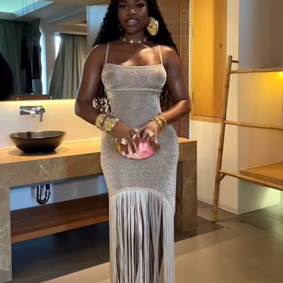 Champagne Dress - Picture 7 of 7